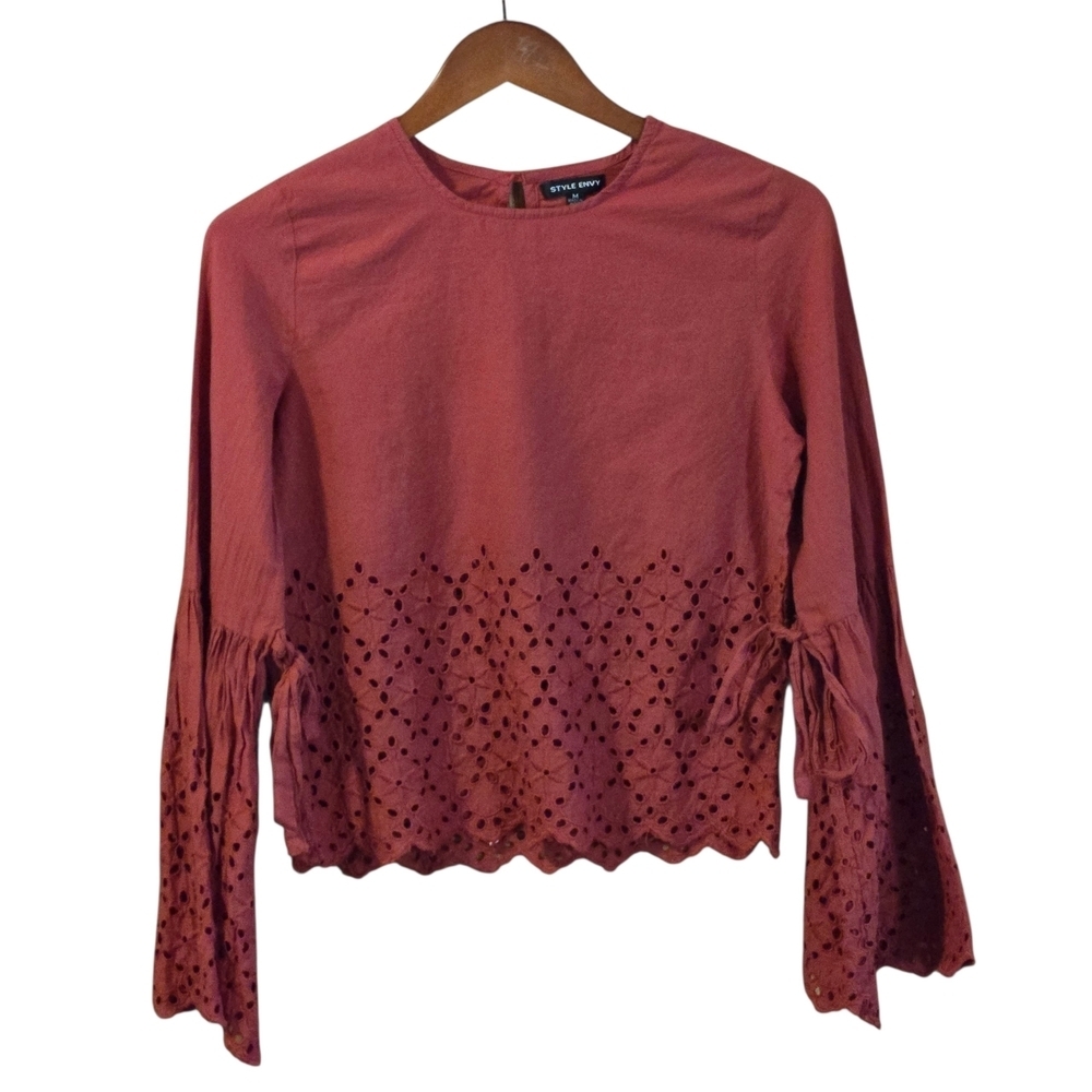 Style Envy size M Terra Cotta Eyelet Lace Cropped Bell Sleeve Top Boho Lagenlook